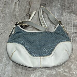 Authentic vintage women’s hand bag